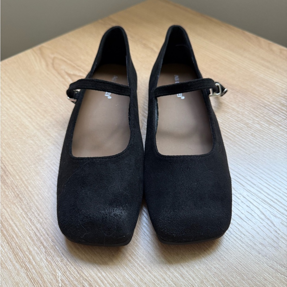 Black Mary Jane Flats